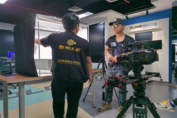拍攝企業(yè)宣傳片需要哪些人員？——企業(yè)策劃視角下的完整團隊配置指南